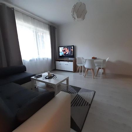 Apartamenty Lewa Лодзь Экстерьер фото