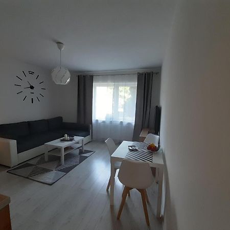 Apartamenty Lewa Лодзь Экстерьер фото